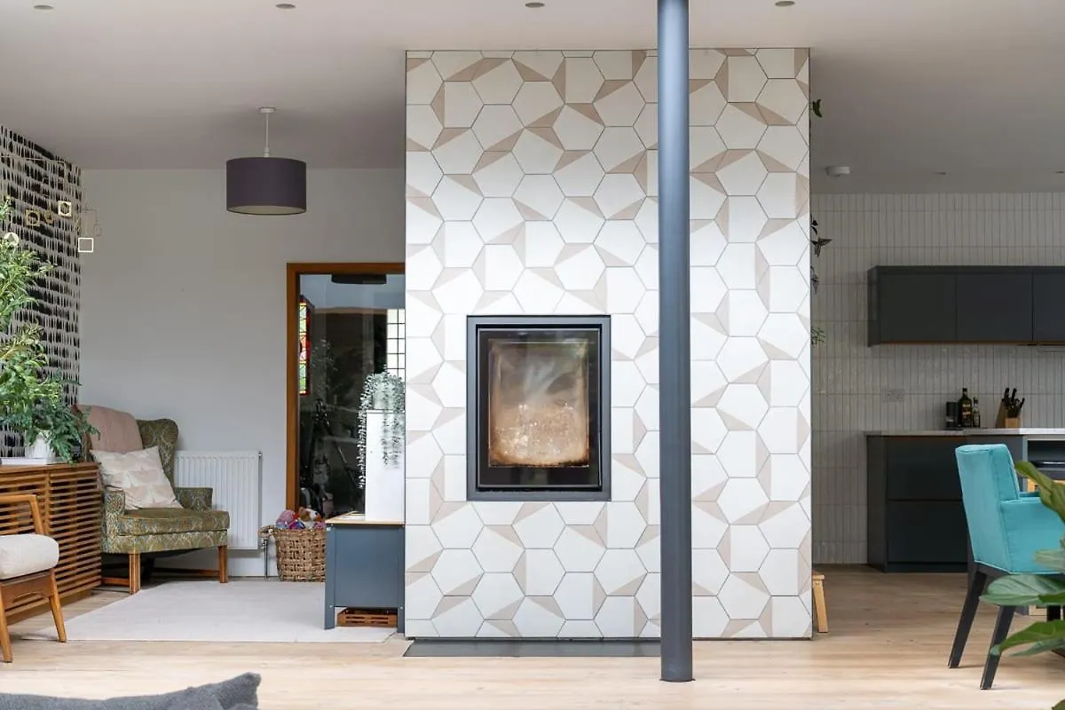 Дом отдыха Cambridge Skylit Serenity: Family-Friendly Retreat